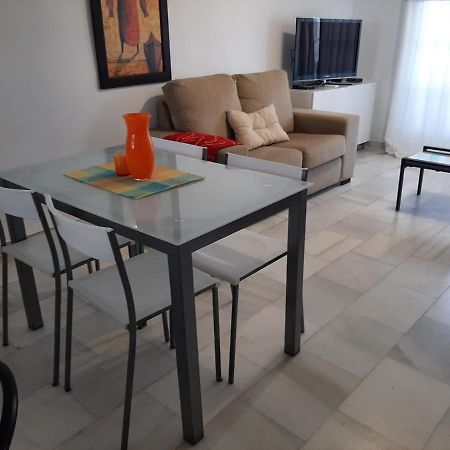Puerto De La Duquesa Beach Apartment Castillo de Sabinillas Екстер'єр фото