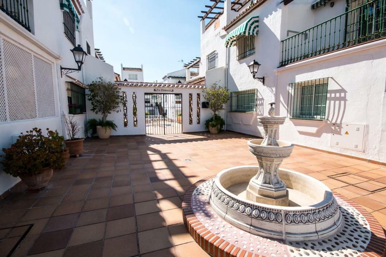Puerto De La Duquesa Beach Apartment Castillo de Sabinillas Екстер'єр фото
